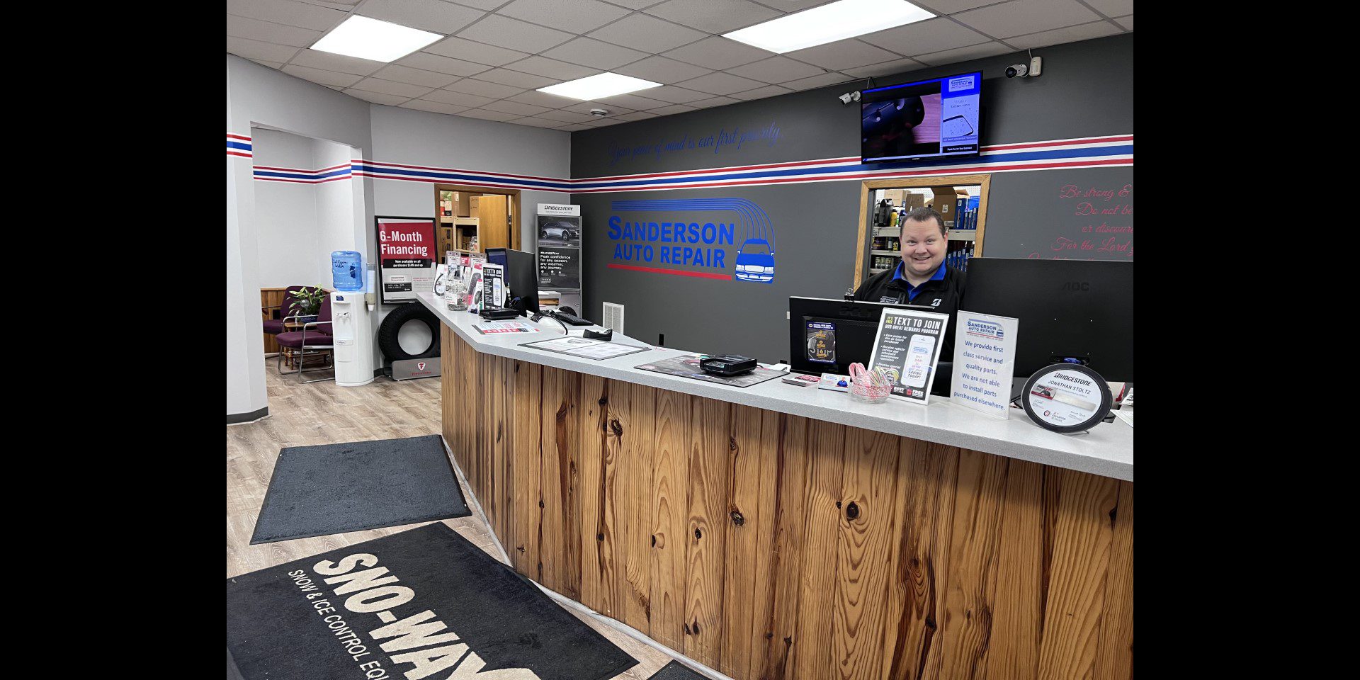 Front Lobby | Sanderson Auto Repair